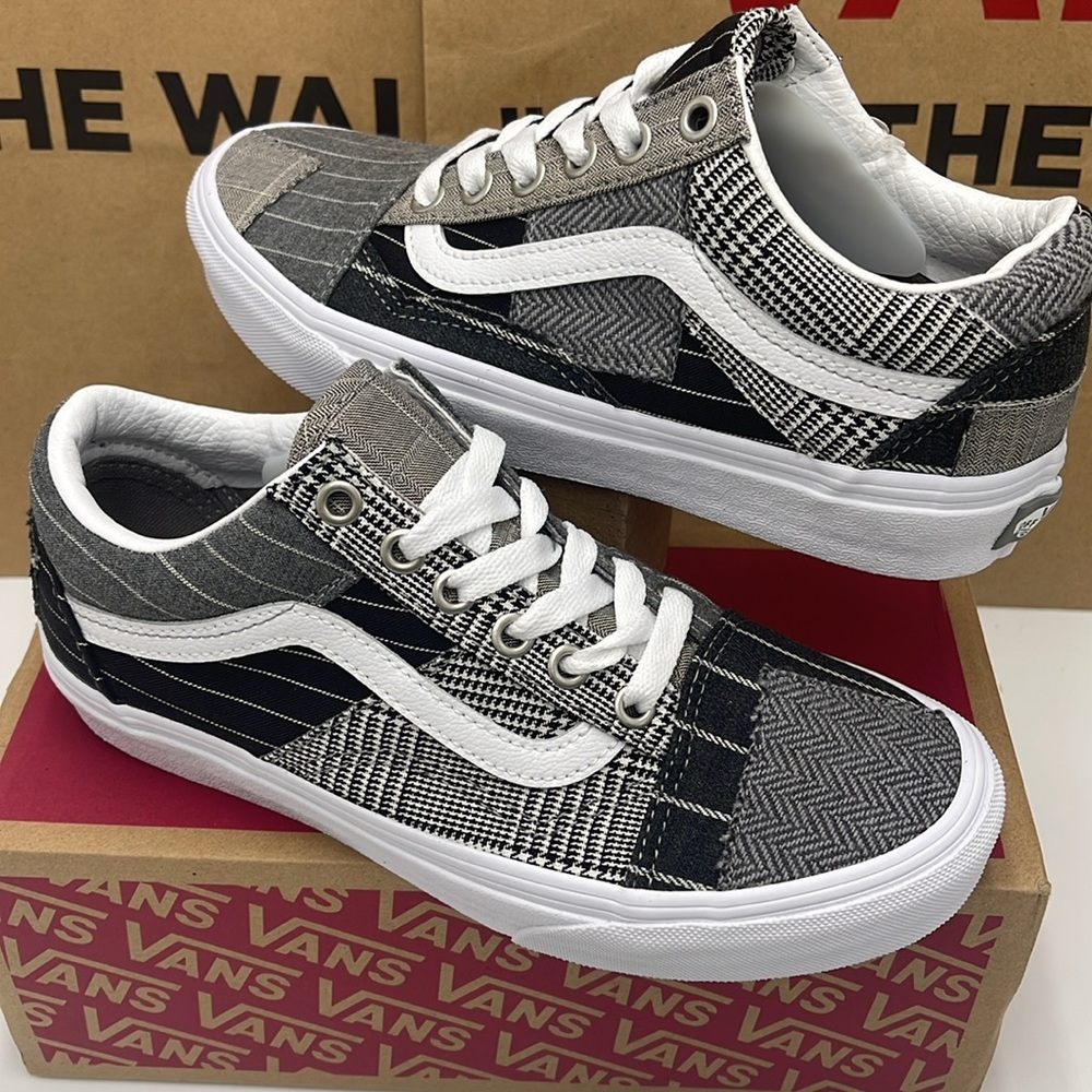 Vans WMNS Black and Gray Sneakers Old Skool Patchwork 
Conference Call Suiting - Picture 10 of 16